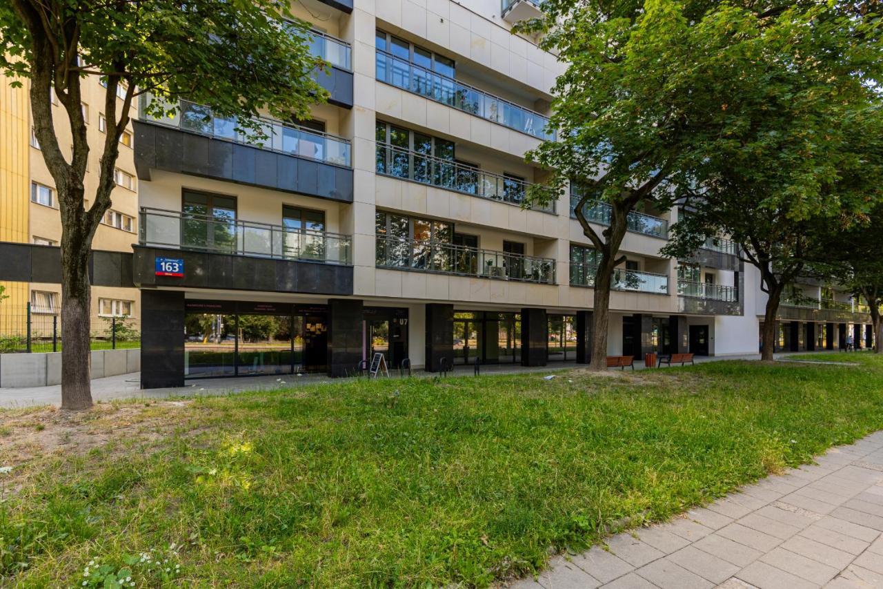Apartment Avenue Solidarnosci On Wola By Noclegi Renters ワルシャワ エクステリア 写真