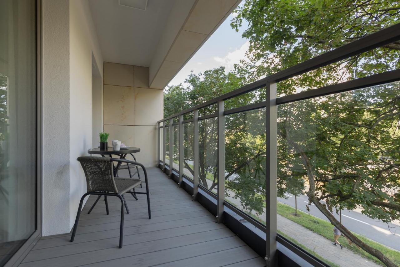 Apartment Avenue Solidarnosci On Wola By Noclegi Renters ワルシャワ エクステリア 写真