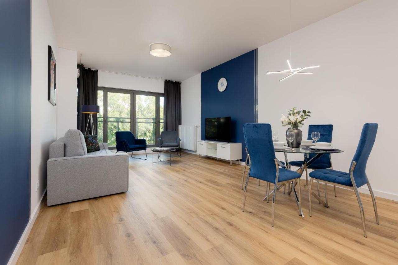 Apartment Avenue Solidarnosci On Wola By Noclegi Renters ワルシャワ エクステリア 写真