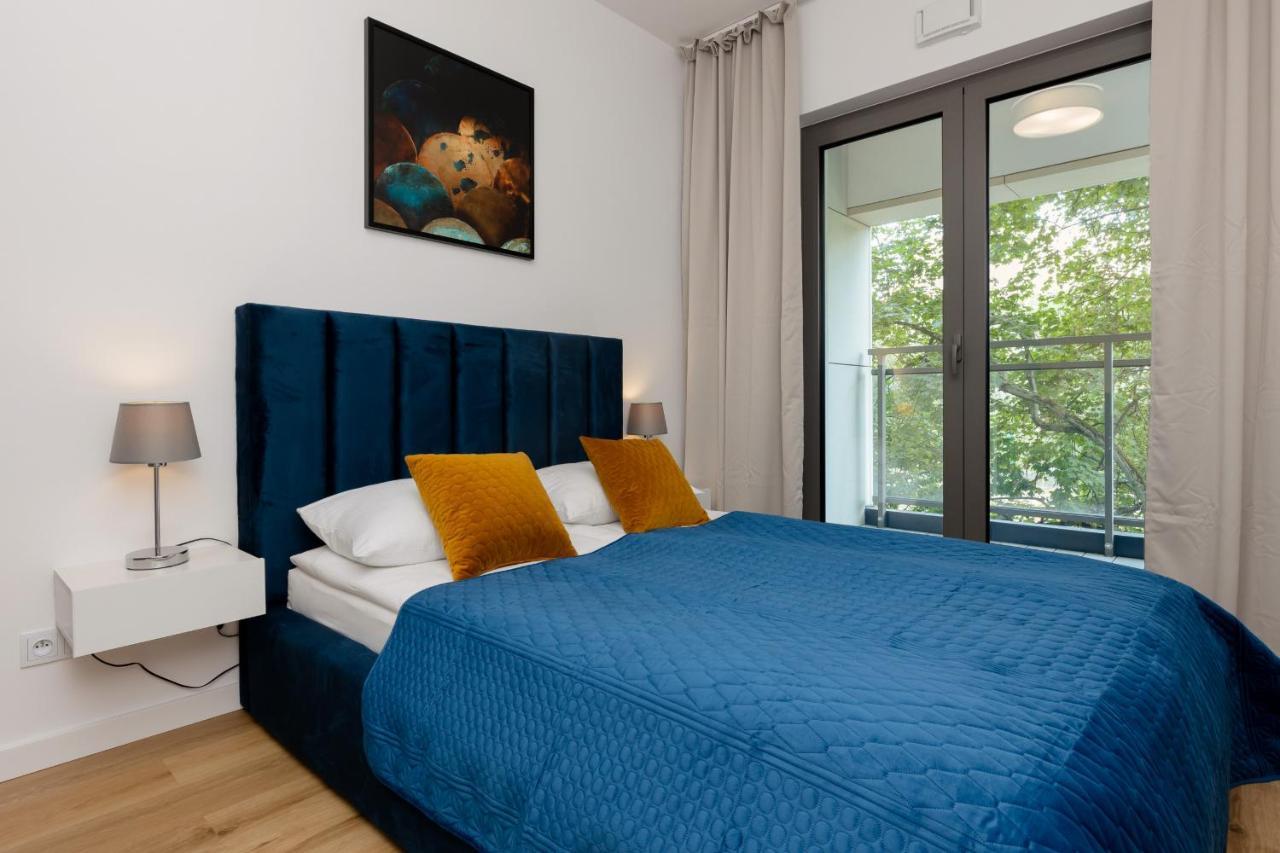 Apartment Avenue Solidarnosci On Wola By Noclegi Renters ワルシャワ エクステリア 写真