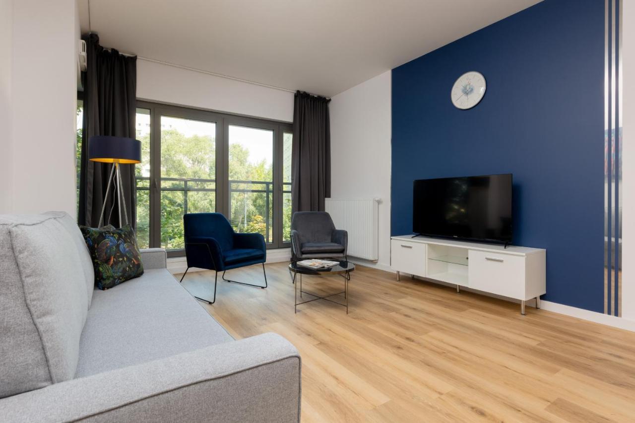 Apartment Avenue Solidarnosci On Wola By Noclegi Renters ワルシャワ エクステリア 写真