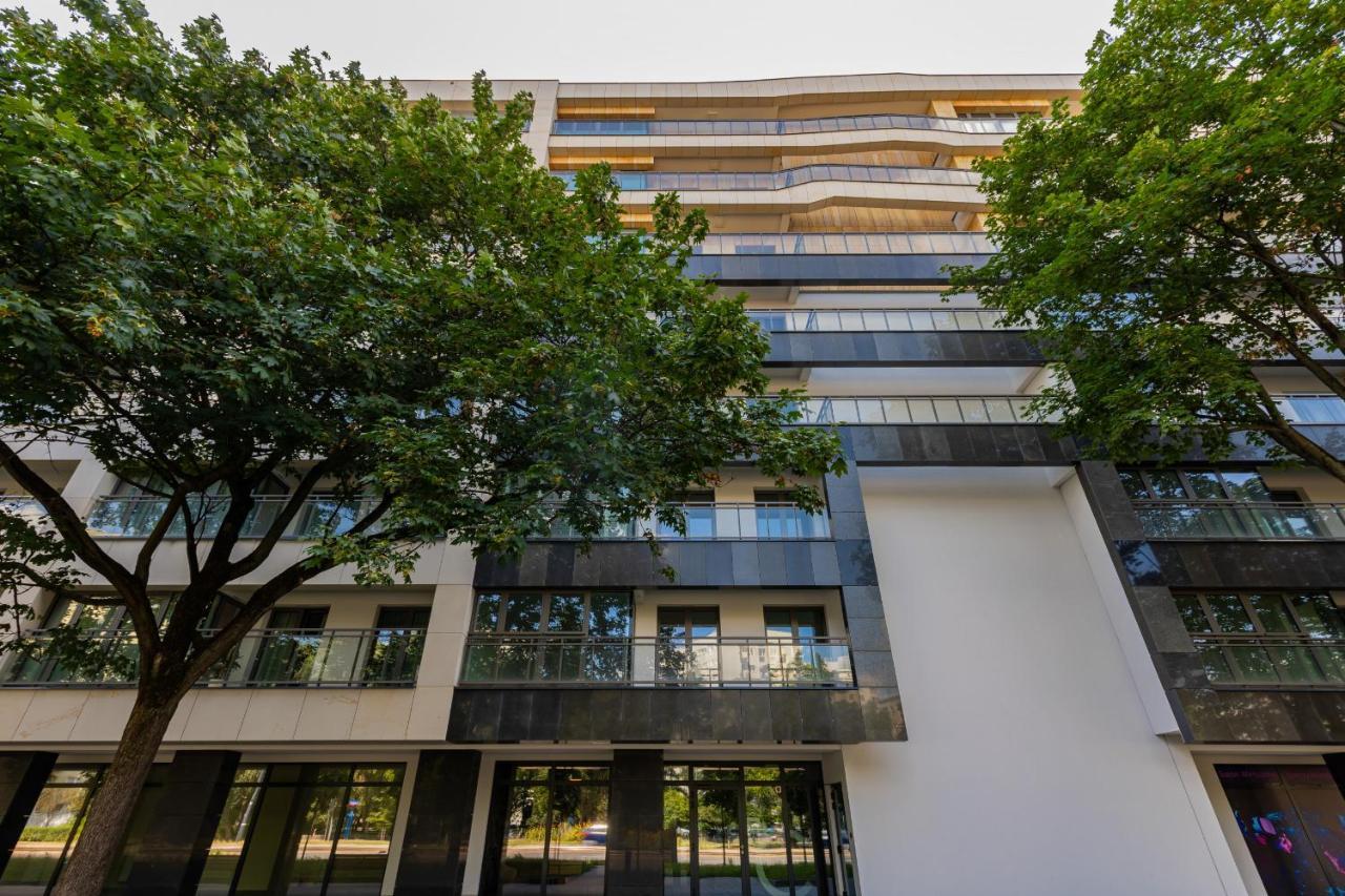 Apartment Avenue Solidarnosci On Wola By Noclegi Renters ワルシャワ エクステリア 写真